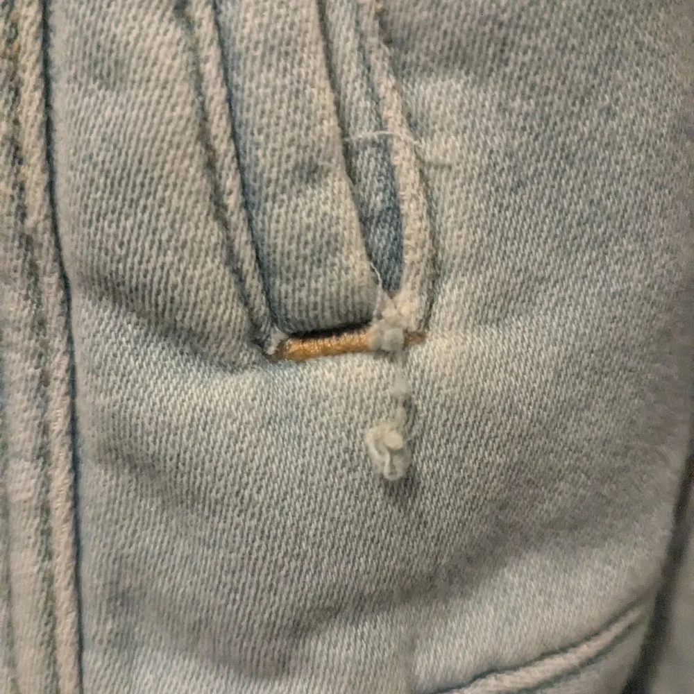 Lauren Conrad Light Blue Faded Denim Jacket - Picture 2 of 6